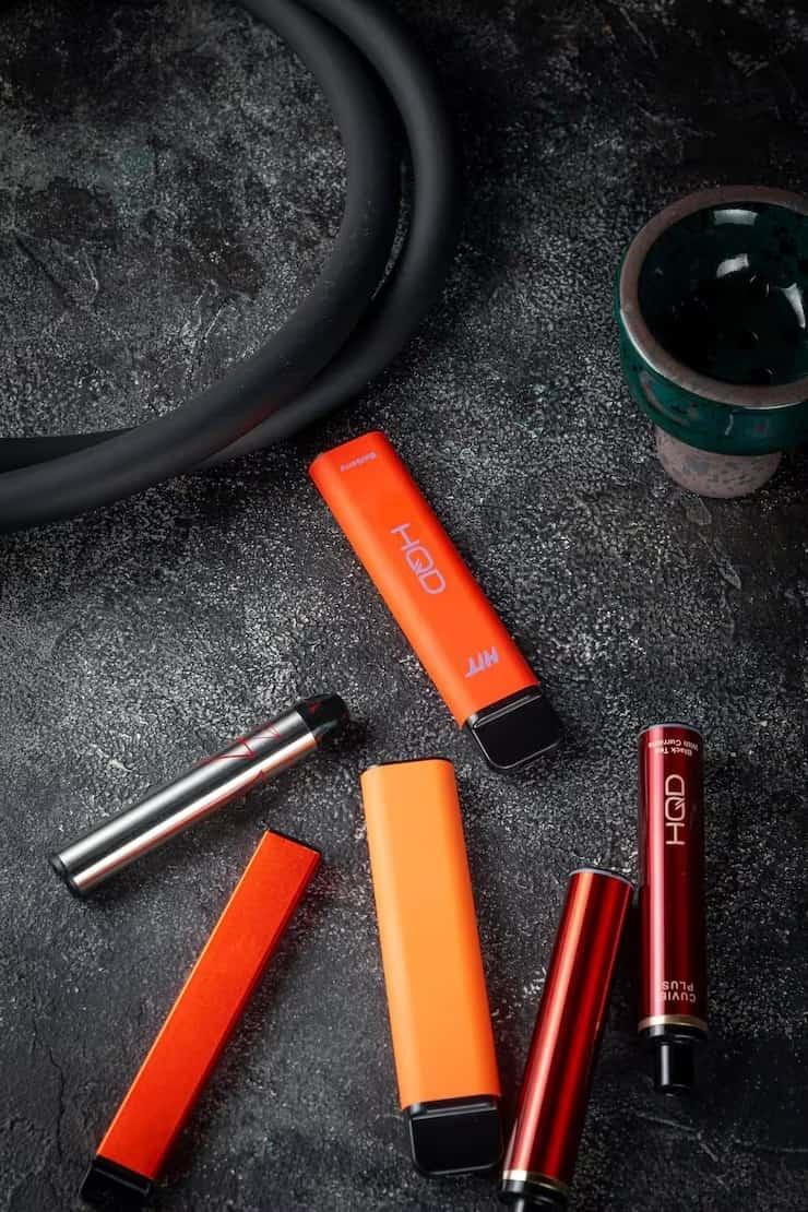 E cigi bolt präsentiert die besten Einweg E-Zigaretten 2000 Züge mit Nikotin für langanhaltenden Genuss