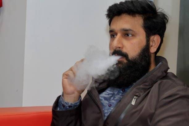 E-Papierosy Jednorazowe im Fokus und Bilder von Totally Wicked E-Liquid beim POS in Frankfurt am Main entdecken