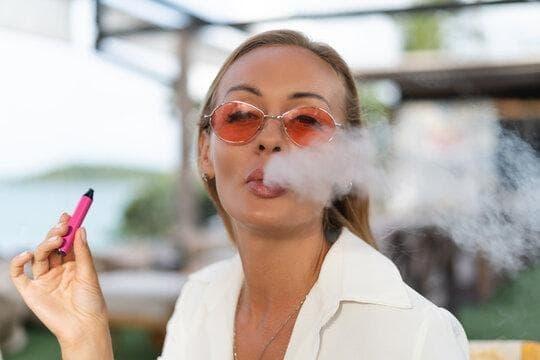 Papieros elektroniczny im Test Vorteile eines papieros elektroniczny mit hochwertigem Akku 18650 e-zigarette Papieros elektroniczny im Test Vorteile eines papieros elektroniczny mit hochwertigem Akku 18650 e-zigarette